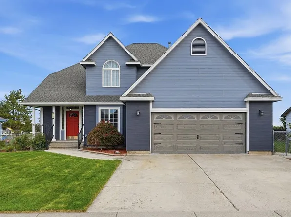 1427 E 6th St, Deer Park, WA 99006