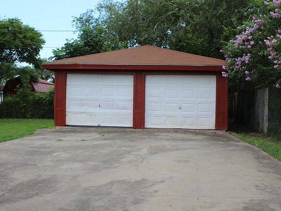 4th image of 1418 E Rosewood St