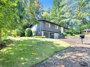 1931 Mapleleaf Ct, Lake Oswego, OR 97034