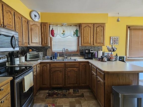 5th image of 513 W 12TH STREET