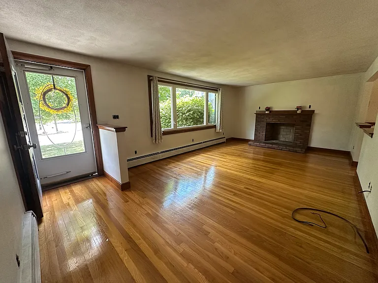 10 Cedar Ridge Dr — Photo 14