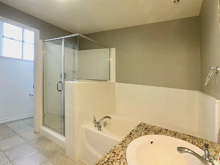 629 Traction Ave #308 — Photo 11