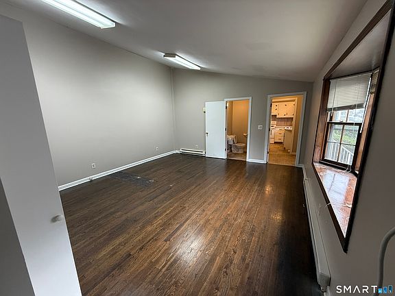 5th image of 281 S Main St APT 2