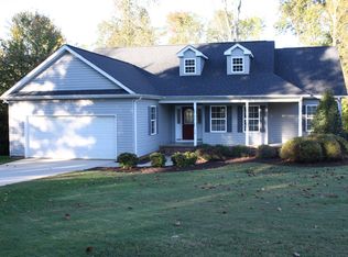 828 Bishop Ave, Greer, SC 29651