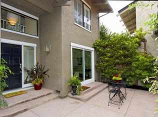 748 Country Club Dr, Moraga, CA 94556