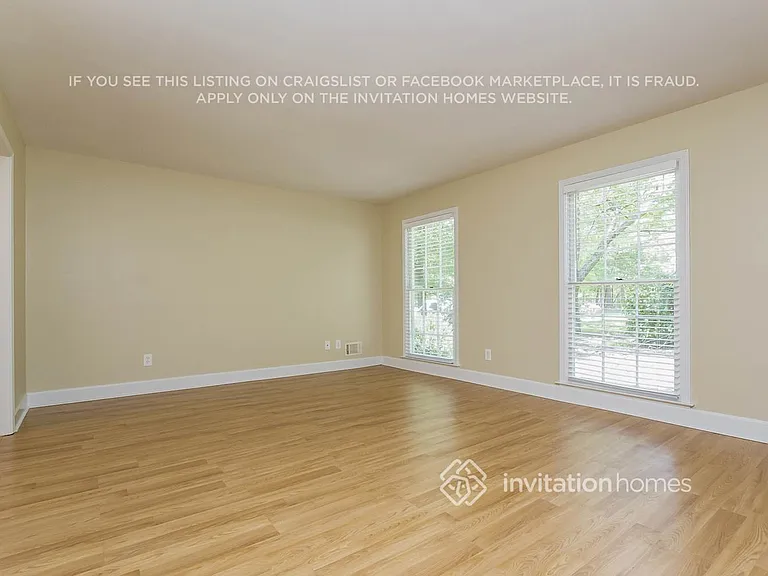 2693 Ashworth Cir — Photo 5