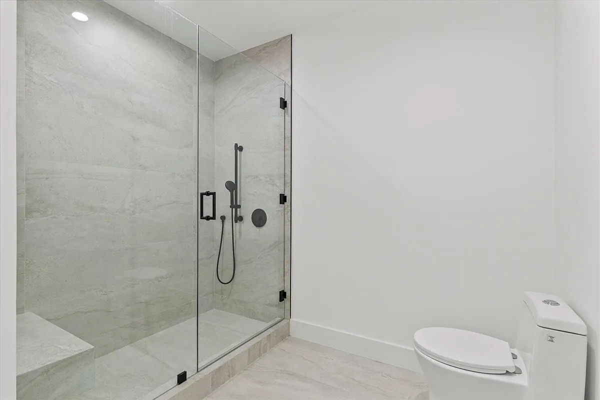 1 bed, $2,495 — Photo 3