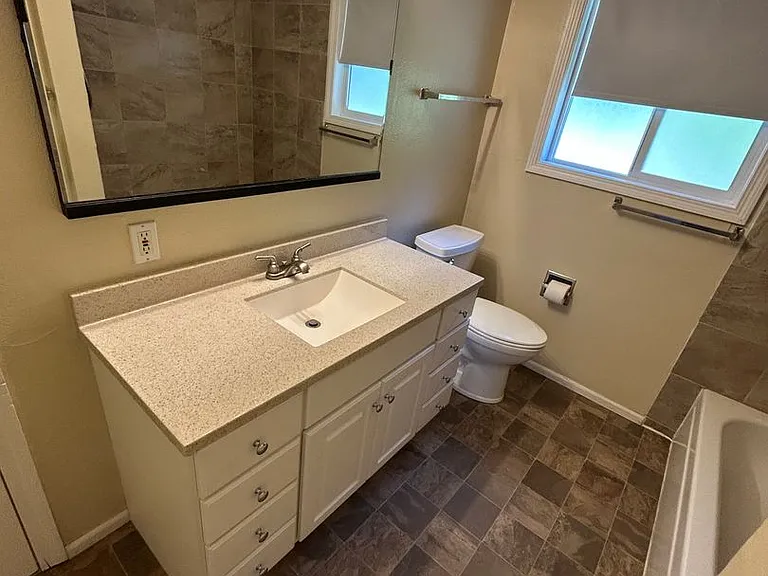 24783 Parkside Dr — Photo 12