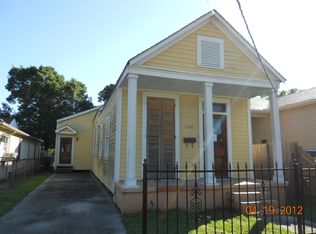 7465 Hurst St, New Orleans, LA 70118