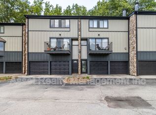 1960 Cherokee Bluff Dr, Knoxville, TN 37920