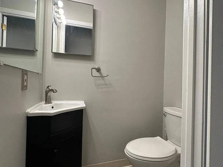 1338 W Wyomissing Ct #F — Photo 3