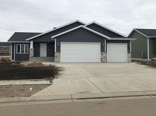 3903 Meridian Dr, Bismarck, ND 58504