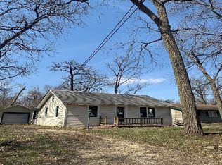 208 S Laurel Rd, Kankakee, IL 60901