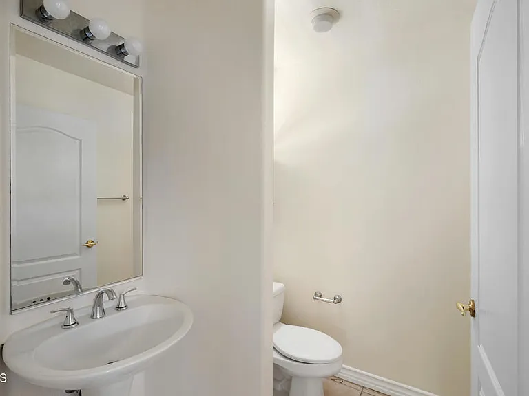 721 Owen Ct — Photo 11