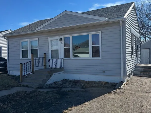 1811 W 13th St, Grand Island, NE 68803