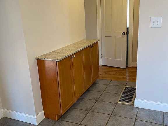 5th image of 2021 Kemper Ln