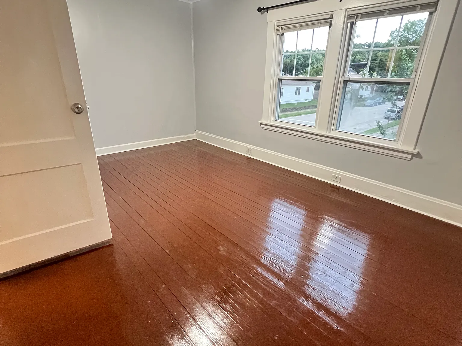 3 bed, 1292 sqft, $2,200 — Photo 2