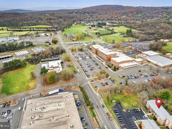 641 Waterloo Rd APT 334, Warrenton, VA 20186