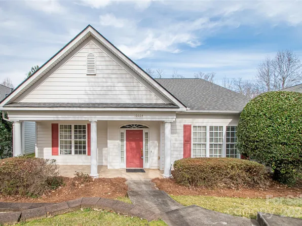 10034 Bishops Gate Blvd, Pineville, NC 28134