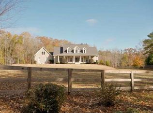 210 Riveroak Dr, Fayetteville, GA 30215