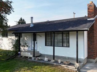 5320 12th Ave, Edson, AB T7E 1J8