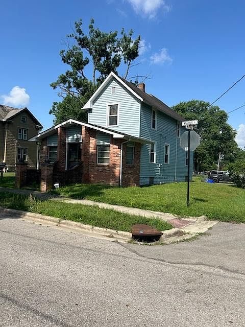 2nd image of 185 Walnut St