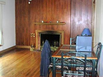 4th image of 153 S Bothwell St