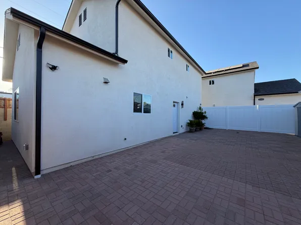 15325 Romar St, Mission Hills, CA 91345