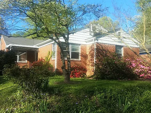 101 E Club Blvd #B Photo 1