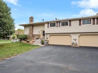1004 E 145th St, Burnsville, MN 55337