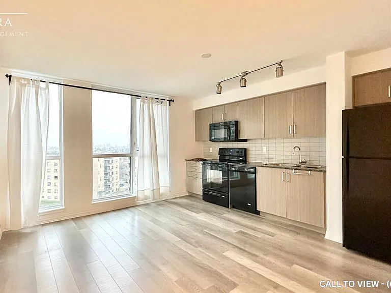 80 Esther Lorrie Dr #904 — Photo 1