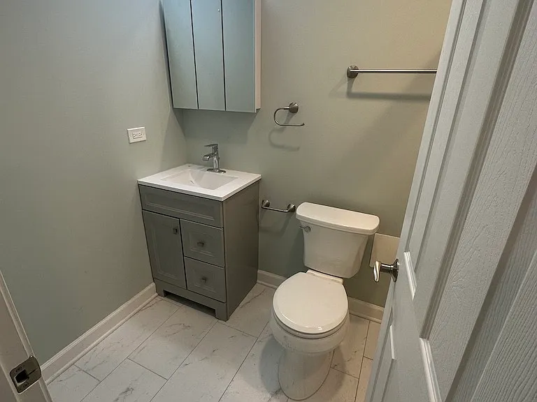 151 W 63rd St #F203 — Photo 8