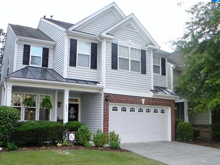 204 Bell Tower Way — Photo 2