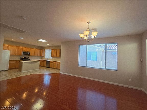 3rd image of 8186 Whiteriver Plateau Ln