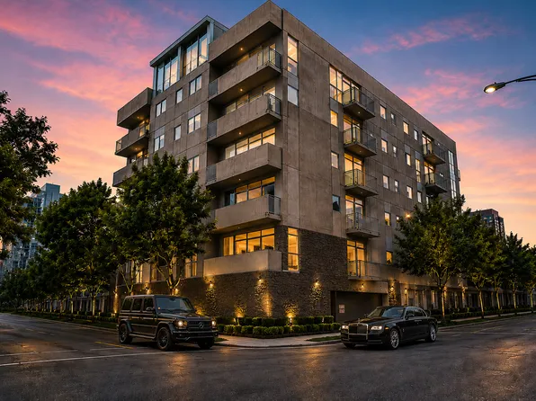 1035 W Huron St APT 504, Chicago, IL 60642