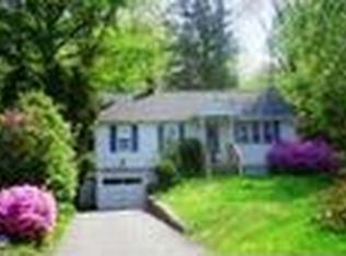 206 Steinmann Ave, Middlebury, CT 06762