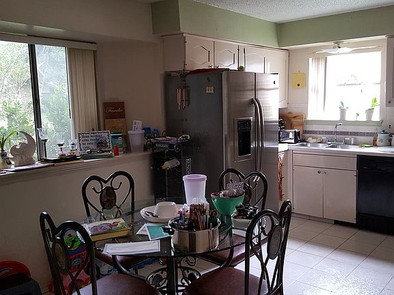 Nice Kitchen Area