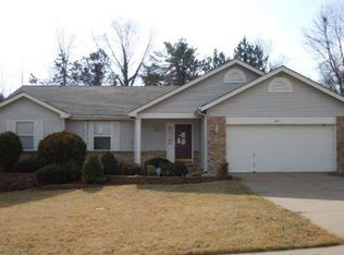 6860 Amanda Lynn Dr, Hazelwood, MO 63042