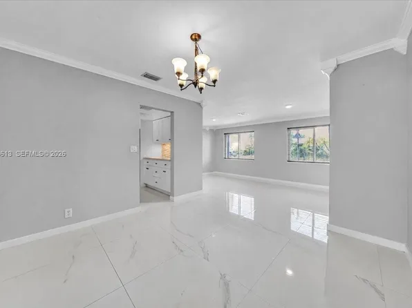 5260 SW 10th Ct, Plantation, FL 33317