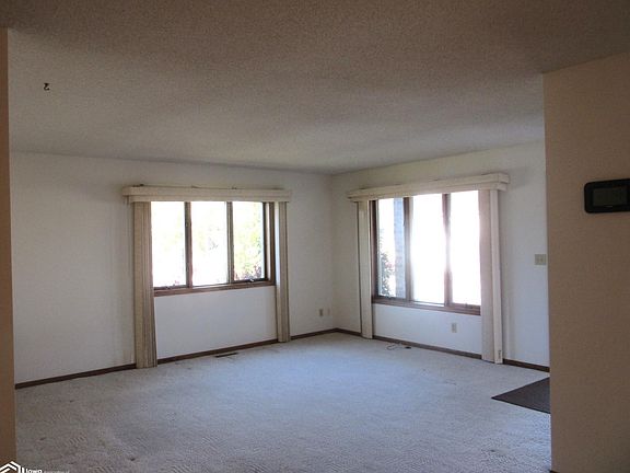 2nd image of 232 W L St