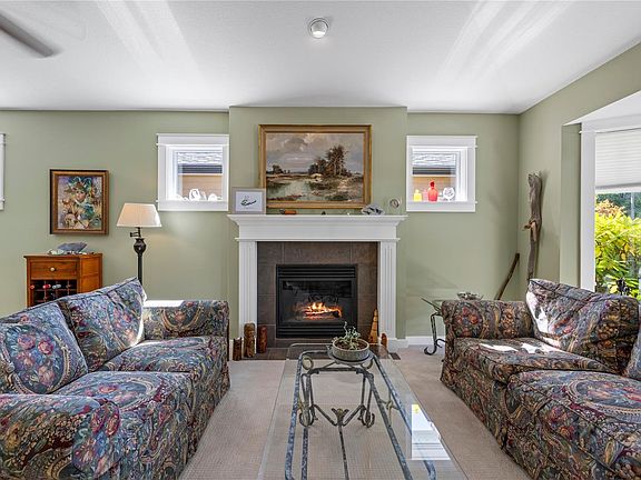 5th image of 160 Meridian Way