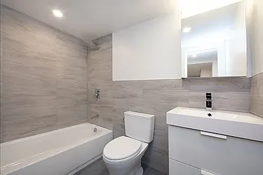 Rented by R New York