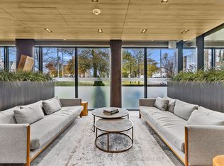 21 Park St E #805, Mississauga, ON