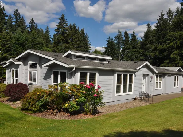18004 S Wesley Ln, Oregon City, OR 97045