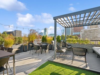 210 4th St APT 3, Jersey City, NJ, 07302