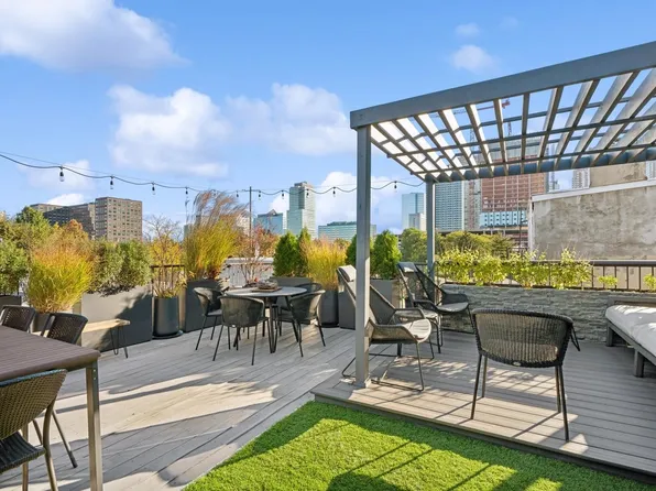 210 4th St APT 3, Jersey City, NJ 07302