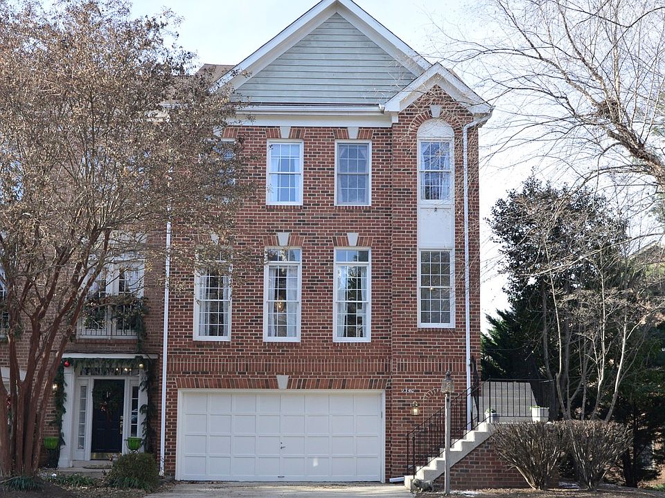 V-Tour: www.1340Sundial.com