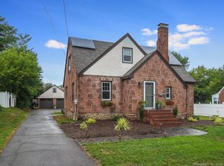 24 Brandegee Ln, Berlin, CT 06037