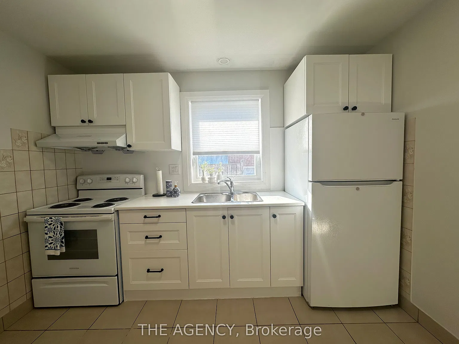 3 bed, $2,850 — Photo 4
