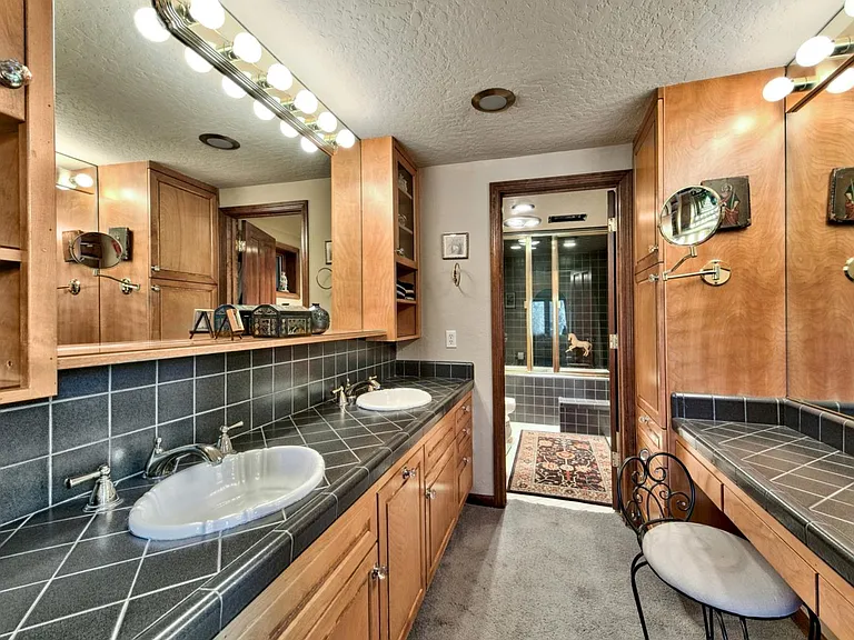 1480 Ormsby Dr — Photo 22